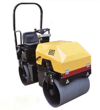 點(diǎn)擊查看詳細(xì)信息<br>標(biāo)題：1.5T(噸)液壓壓路機(jī) 閱讀次數(shù)：3984