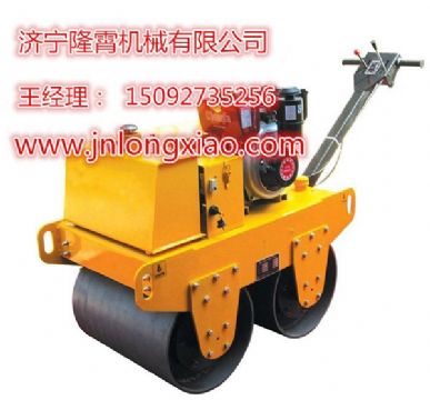 點(diǎn)擊查看詳細(xì)信息<br>標(biāo)題：手扶雙輪壓路機(jī) 閱讀次數(shù)：4175