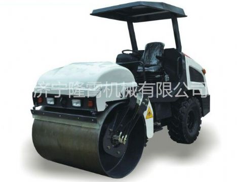 點(diǎn)擊查看詳細(xì)信息<br>標(biāo)題：4噸單鋼輪振動(dòng)壓路機(jī) 閱讀次數(shù)：3881