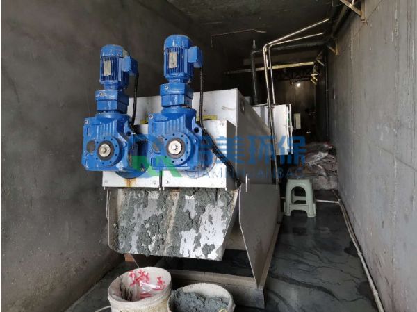 疊螺式污泥脫水機(jī)