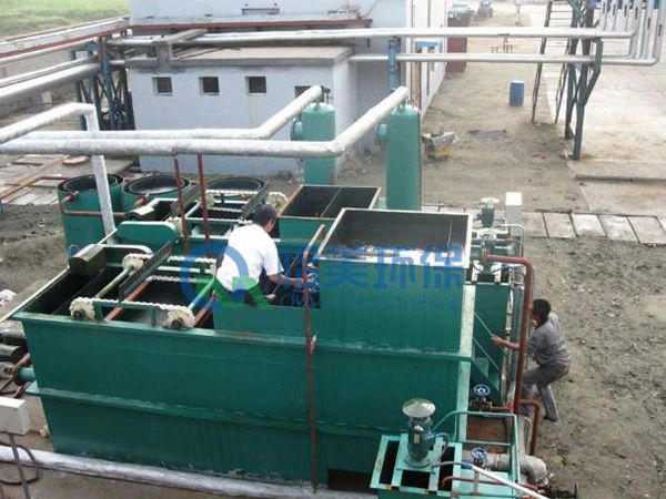 氣浮機(jī)安裝現(xiàn)場(chǎng)